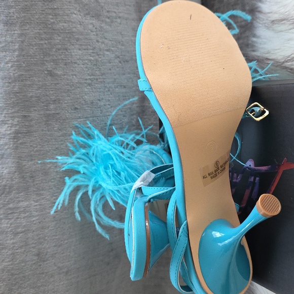 Liliana Turquoise Feathered Women's Sandals Sz 9 - Picture 8 of 10